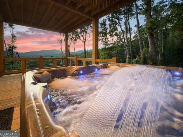 245 Mountain Retreat Drive, Morganton, GA 30560