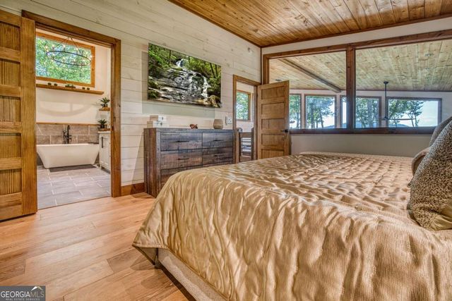 245 Mountain Retreat Drive, Morganton, GA 30560