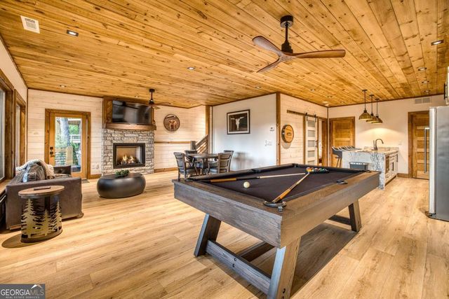 245 Mountain Retreat Drive, Morganton, GA 30560