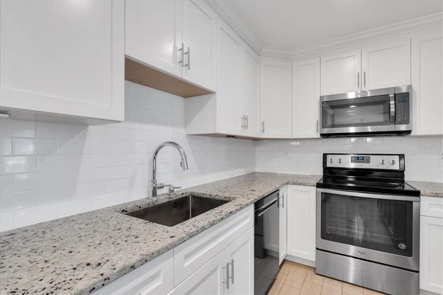 3114 LAKE PINE WAY B2, Tarpon Springs, FL 34688