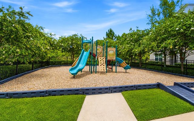 1136 E 10TH STREET, Apopka, FL 32703