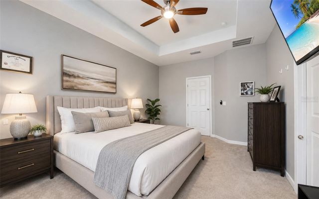 1136 E 10TH STREET, Apopka, FL 32703
