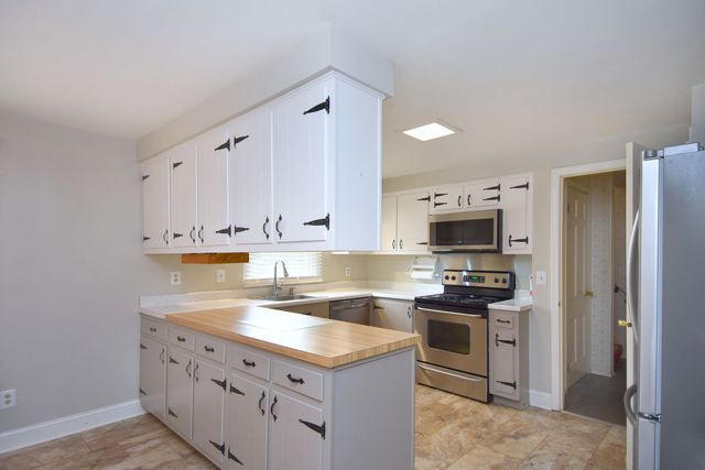 1893 Stage Dr., Mccandless, PA 15101