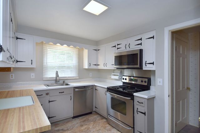 1893 Stage Dr., Mccandless, PA 15101
