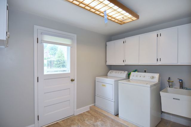 1893 Stage Dr., Mccandless, PA 15101