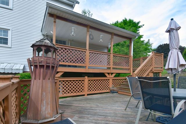 1893 Stage Dr., Mccandless, PA 15101