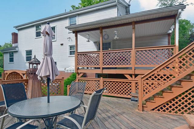 1893 Stage Dr., Mccandless, PA 15101