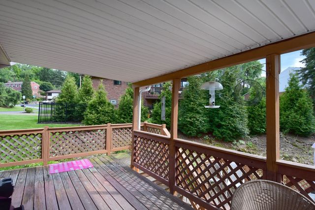 1893 Stage Dr., Mccandless, PA 15101
