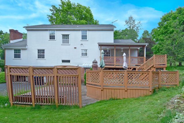 1893 Stage Dr., Mccandless, PA 15101