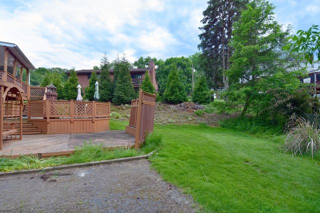 1893 Stage Dr., Mccandless, PA 15101