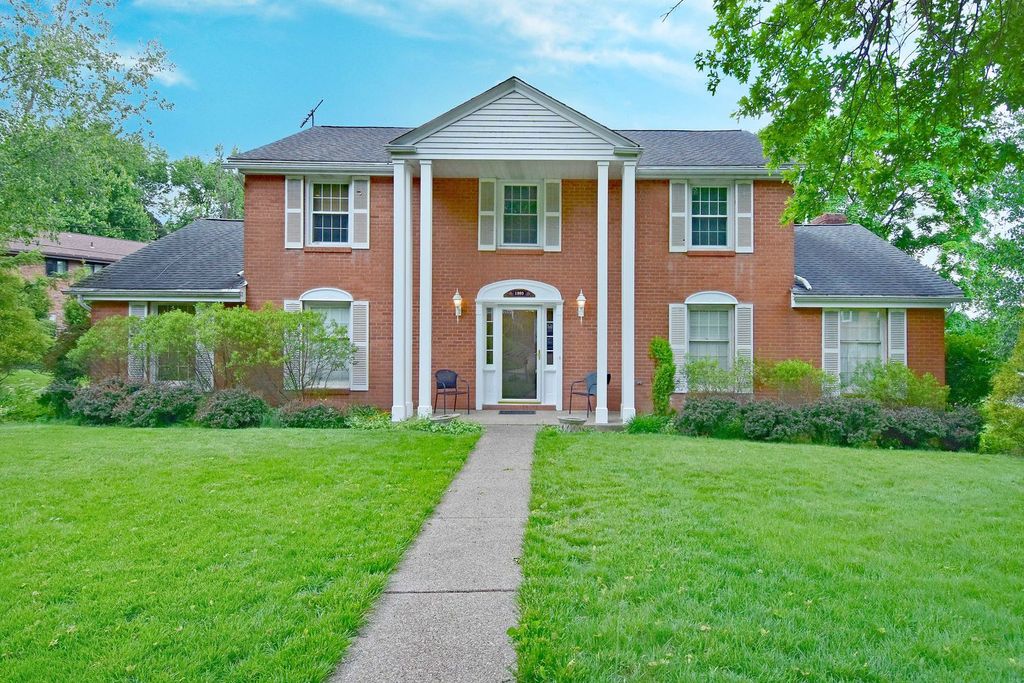 1893 Stage Dr., Mccandless, PA 15101