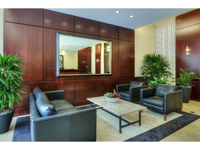 807 Davis Street 311, Evanston, IL 60201