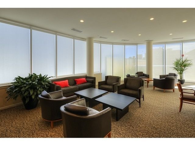 807 Davis Street 311, Evanston, IL 60201