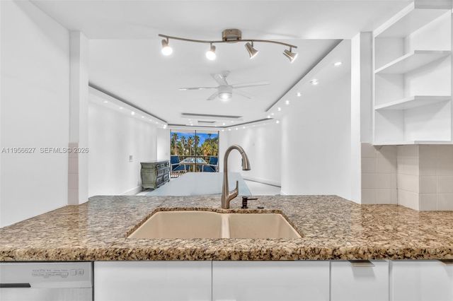 3800 N Hills Drive 312, Hollywood, FL 33021