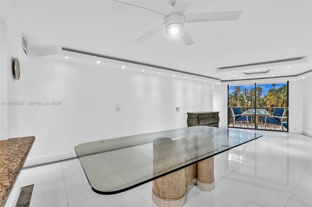 3800 N Hills Drive 312, Hollywood, FL 33021