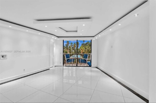 3800 N Hills Drive 312, Hollywood, FL 33021