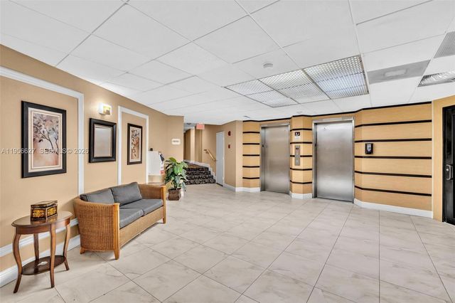 3800 N Hills Drive 312, Hollywood, FL 33021