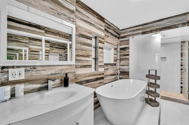 3800 N Hills Drive 312, Hollywood, FL 33021