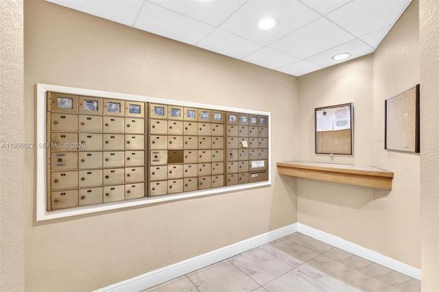 3800 N Hills Drive 312, Hollywood, FL 33021