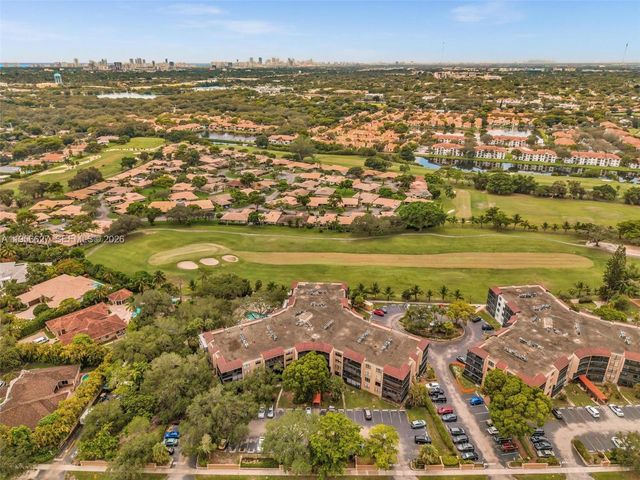 3800 N Hills Drive 312, Hollywood, FL 33021