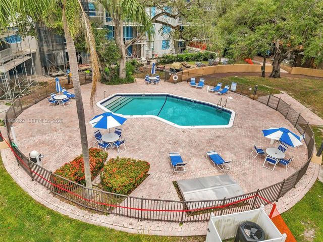 3800 N Hills Drive 312, Hollywood, FL 33021