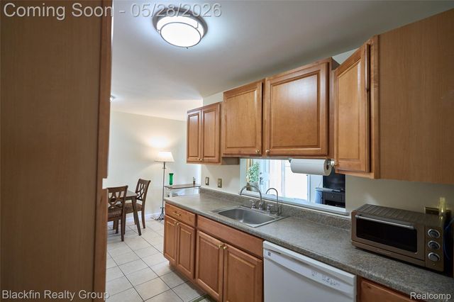 22625 Martin Road, St. Clair Shores, MI 48081
