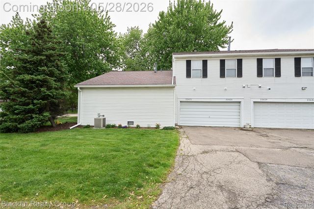 22625 Martin Road, St. Clair Shores, MI 48081