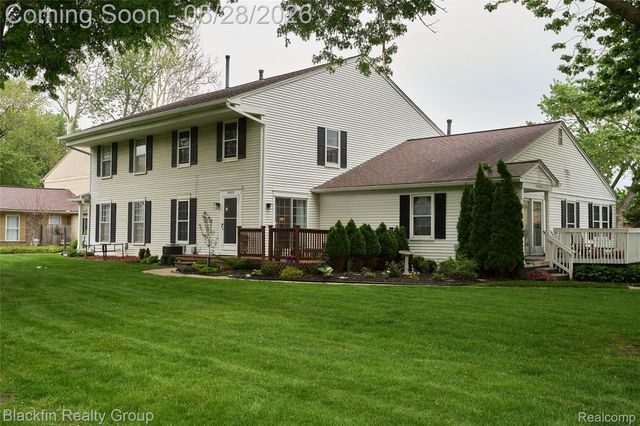 22625 Martin Road, St. Clair Shores, MI 48081
