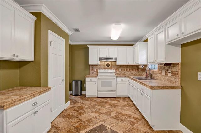 9229 Ponderosa Drive N, Semmes, AL 36575