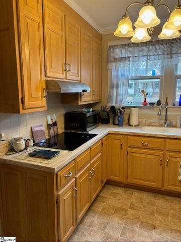 208 S Pliney Circle, Simpsonville, SC 29681