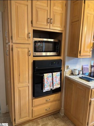 208 S Pliney Circle, Simpsonville, SC 29681