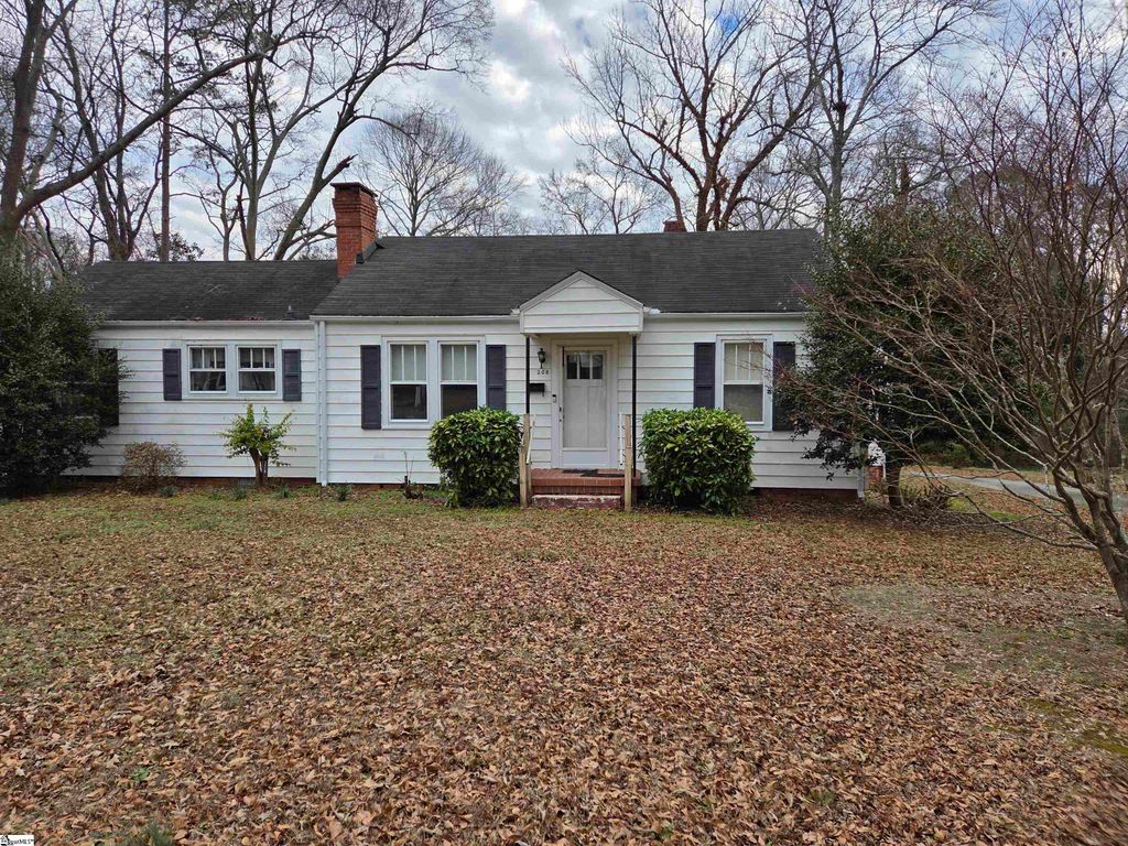 208 S Pliney Circle, Simpsonville, SC 29681