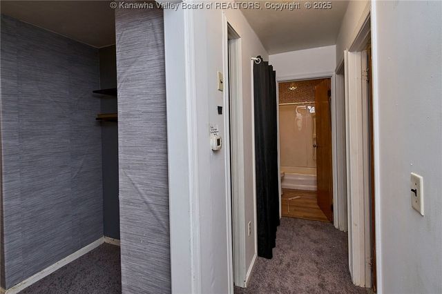 1337 Mountain Drive, South Charleston, WV 25303