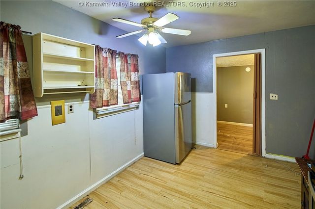 1337 Mountain Drive, South Charleston, WV 25303