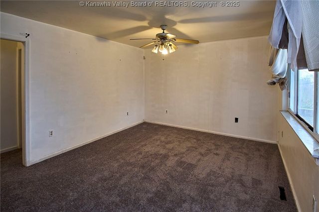 1337 Mountain Drive, South Charleston, WV 25303