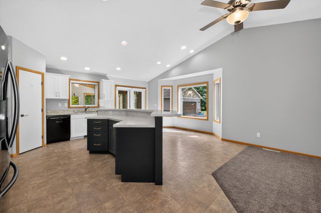 315 Maust Way, Horace, ND 58047