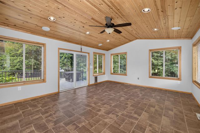 315 Maust Way, Horace, ND 58047