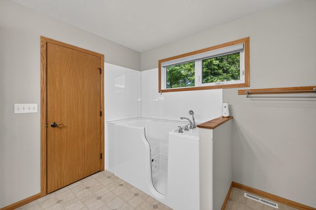 315 Maust Way, Horace, ND 58047