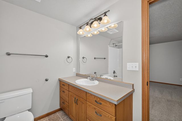 315 Maust Way, Horace, ND 58047