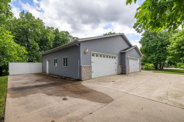 315 Maust Way, Horace, ND 58047