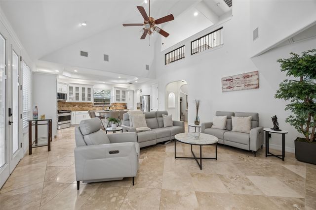 8525 Briarwood Lane, Dallas, TX 75209