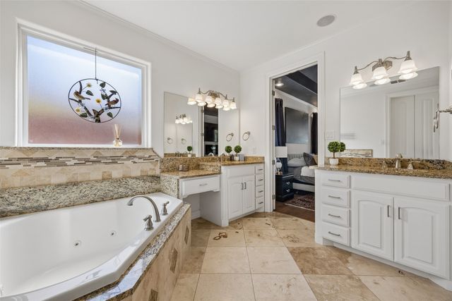 8525 Briarwood Lane, Dallas, TX 75209