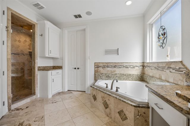 8525 Briarwood Lane, Dallas, TX 75209