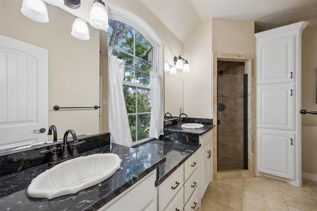 8525 Briarwood Lane, Dallas, TX 75209