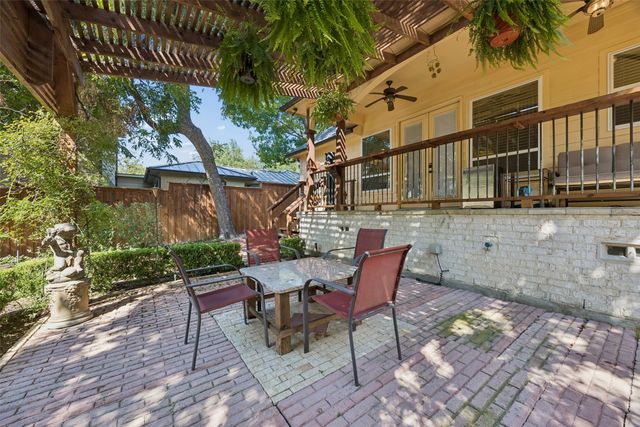 8525 Briarwood Lane, Dallas, TX 75209