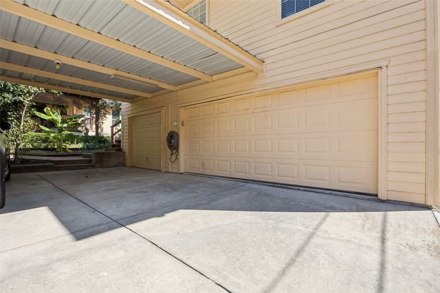 8525 Briarwood Lane, Dallas, TX 75209