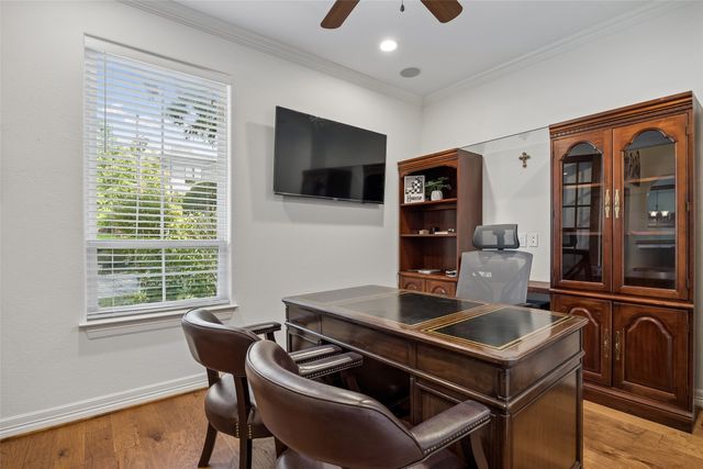 8525 Briarwood Lane, Dallas, TX 75209