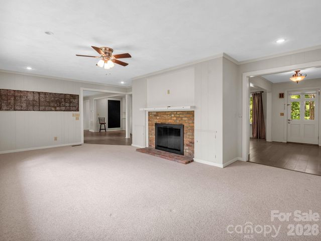 7 Hearthstone Lane, Landrum, SC 29356