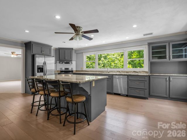 7 Hearthstone Lane, Landrum, SC 29356