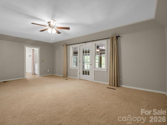 7 Hearthstone Lane, Landrum, SC 29356